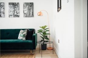 Unique 2 Bedroom Flat in Ilford, London, Ilford